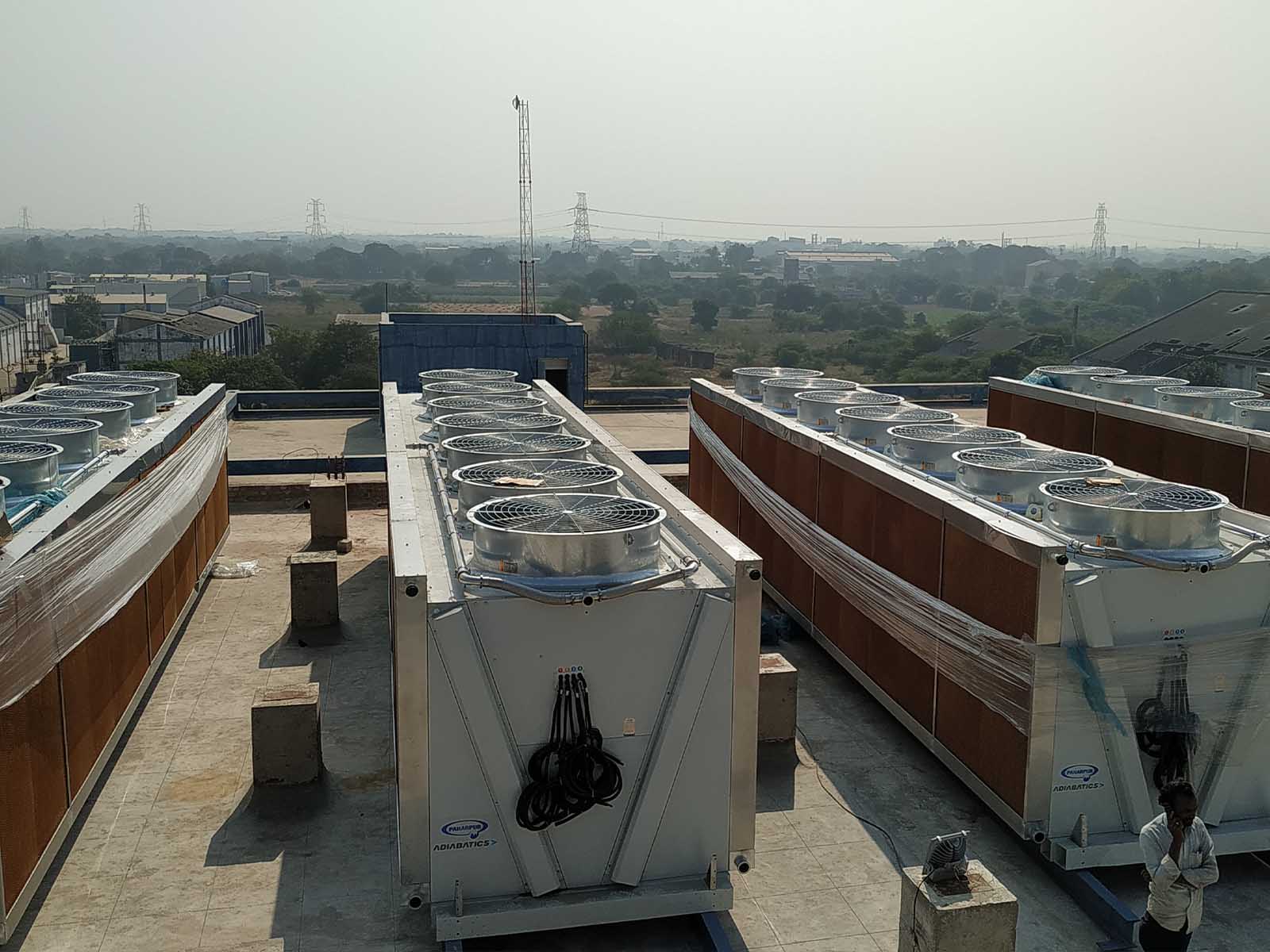 adiabatic cooling system to reduce water usage